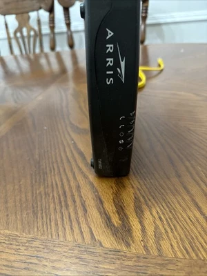 ARRIS Touchstone TM1602A DOCSIS 3.0 E-MTA - Image 1 of 3