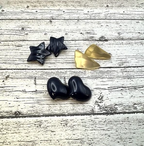 Lote de 3 Pares Pendientes Clip Vintage Años 70-80 Mod Azul Marino Beige Corazón Estrellas, etc. - Imagen 1 de 4