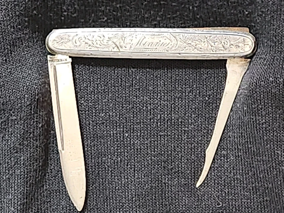 Vintage Minnie monogrammed Knife Sterling Fruit Pocket Pick & Knife 2 Blade - Image 1 of 4
