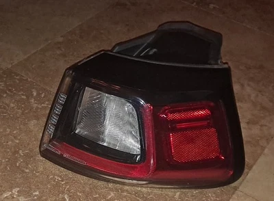 *TESTED* 2019-2023 Jeep Cherokee LED Tail Light Outer Passenger Right 2020 2021  Foto 1 de 4