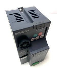 Mitsubishi FR-E720-0.2K Variable Frequency Drive 3PH - Picture 1 of 4
