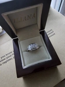 Georgous White Gold Ring Real Diamond PRINCESS Ring Engagement Read Description - Picture 1 of 4