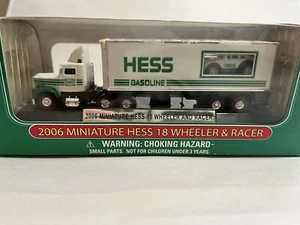 Miniatura Hess 18 Wheeler & Racer 2006 nuova con scatola spedizione gratuita - Foto 1 di 6