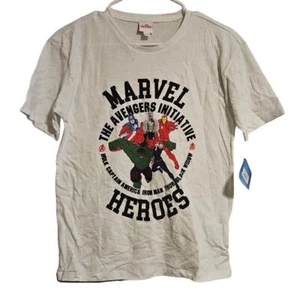 Marvel kids size Large (11-12) Marvel Avengers Heros white graphic short sleeve - Picture 1 of 3