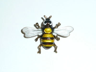 Buzz Goes The Bee Metal Shank Button 1-1/4"x1" Wonderful Metal Bee Button - Image 1 of 4