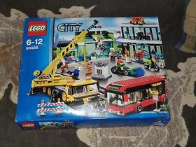 LEGO CITY: City Center (60026) New Sealed Damaged Box