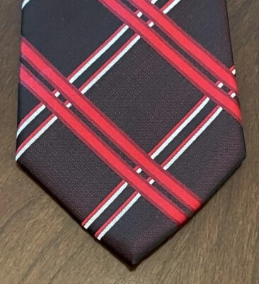 Pierre Cardin Black Red Hand Made 100% Polyester Men’s Neck Tie Made In China - Image 1 of 4
