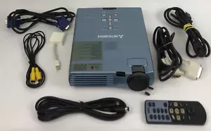 Mitsubishi XD50U Mini-Mits XGA Portable Projector + Remote w/ Carrying Case VGC - Picture 1 of 11
