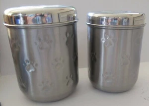 JUEGO DE 2 BOTES DE ACERO INOXIDABLE con estampado de patas - Imagen 1 de 3