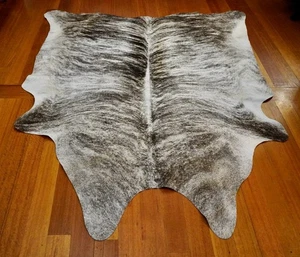 A Stunning Near White Base with an Outstanding Balanced Wave - A Perfect Cowhide - Picture 1 of 9