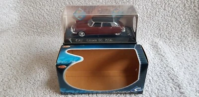 SOLIDO AU 1/43 CITROËN DS 4562 EN BOITE VITRINE VOIR PHOTOS TBE - Photo 1/4