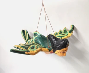 Flying Dewi Sri Diosa Cazador de Demonios Móvil Alado Madera Tallada Bali Arte Verde 8" - Imagen 1 de 9