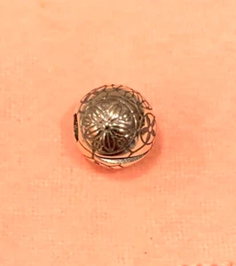 Authentic Pandora DaVinci Clip Charm 791010 RETIRED NEW - Picture 1 of 5