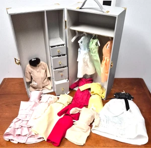 The Jackie Doll Franklin Mint Jacqueline Kennedy Onassis Armario Estuche + Trajes - Imagen 1 de 12