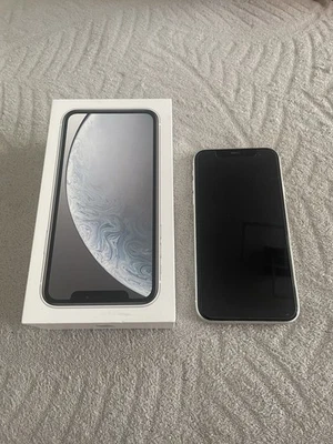 Apple iPhone XR Weiß 64GB Speicher - Bild 1 von 4