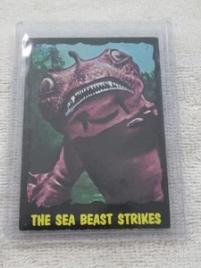 1964 Topps Outer Limits Card #19 - The Sea Beast Strikes - Picture 1 of 10