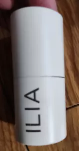 ILIA Multi-Stick - Un buen romance, 4,5 G - Imagen 1 de 4