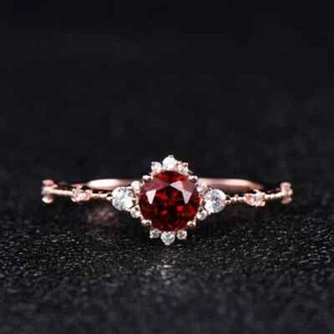 Anello Art Dec taglio tondo granato naturale argento sterling 925 placcato oro 18 carati placcato per lei - Foto 1 di 6