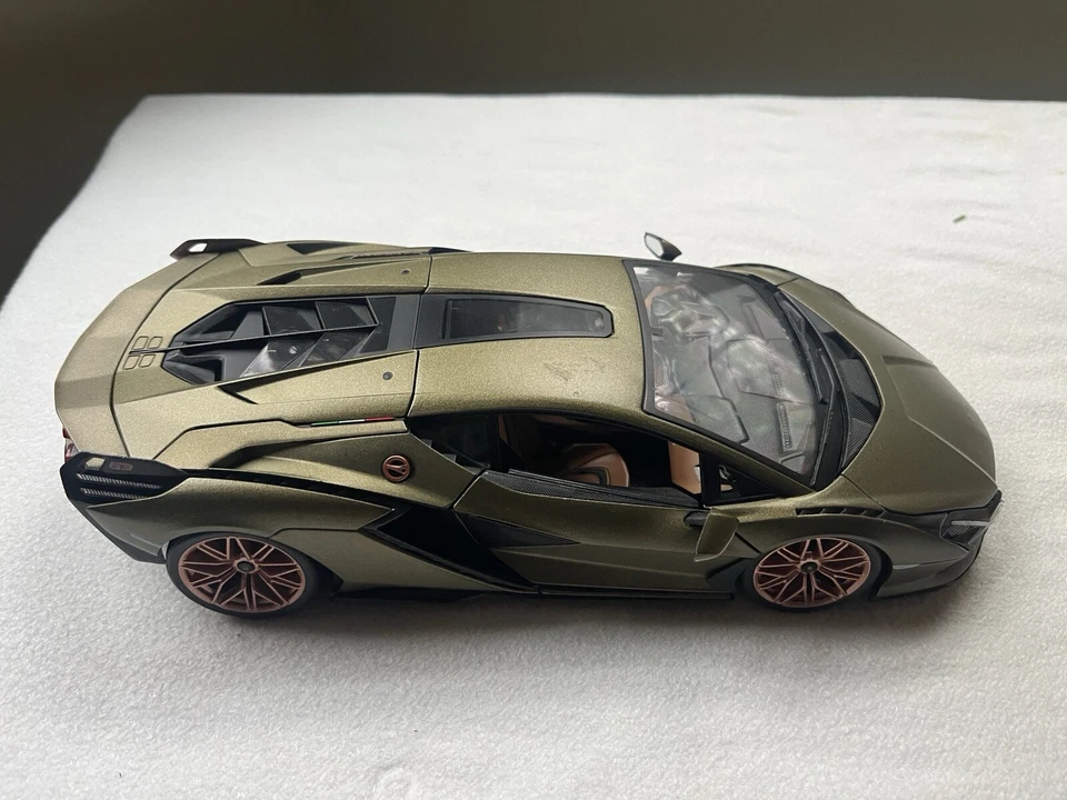 Burago Lamborghini Sian FKP 37 1:18 Scale Diecast Car - Image 1 of 4