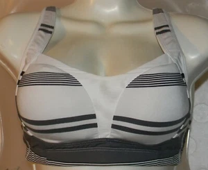 Lululemon Ta Ta Tamer II Sports Bra Gray / White Wirefree 32C Striped Maximum  - Picture 1 of 7