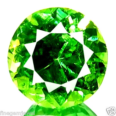 DEMANTOID 0.44ct FANTASTIC NATURAL GREEN DEMANTOID GARNET BEST SPARKLING GEM - Image 1 of 4