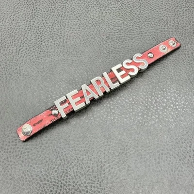 BCBGeneration бесстрашный браслет женщин красный ремень серебристого тона буквы регулируемый - Изображение 1 из 4