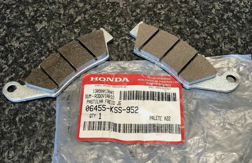 Оригинальный комплект передних тормозных колодок для Honda CRF125F 2014-2018 06455-KSS-952 - Изображение 1 из 1