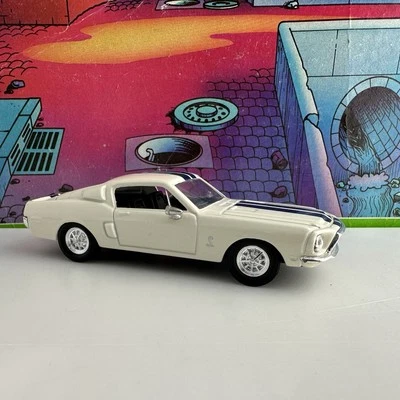 1:43 Scale K-LINE KRUISERS DIE CAST CAR MODEL #K-94214 White Shelby GT-500KR - Image 1 of 4