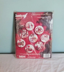 JANLYNN CHRISTMAS CATS ORNAMENTS COUNTED CROSS STITCH KIT #125-91 - Picture 1 of 2