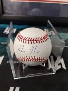 AARON HICKS AUTOGRAPHED SIGNED BASEBALL FANATICS/MLB DUAL COA - Picture 1 of 2