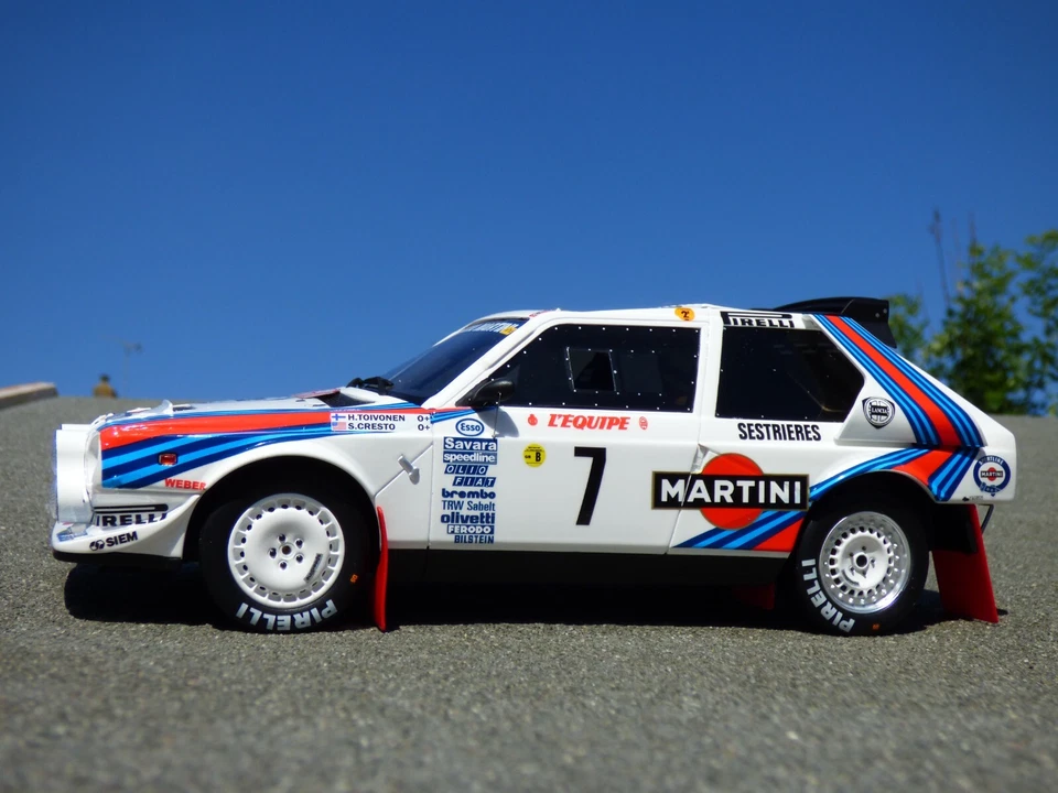 Coche de juguete Lanica Delta S4 Monte Carlo Rally Toivonen Cresto Grupo B Martini 1:18 Foto 1 de 4