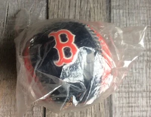 Nueva pelota de béisbol de recuerdo de los New York Yankees Boston Red Sox Rawlings - Imagen 1 de 3