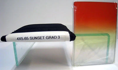 Tiffen 4x5.65" Sunset Grad 3 Filter Vertical Graduated Filters 4565CGSU3V - Image 1 of 4