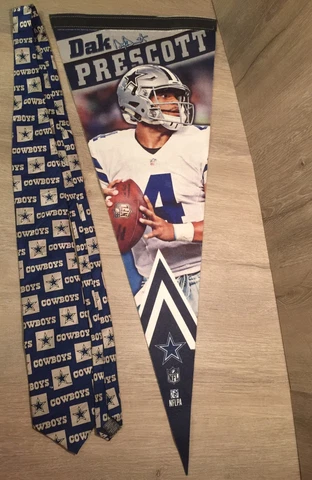 95 Dallas Cowboys Necktie Ralph Marlin And Dak Prescott Pennant Preowned Cover