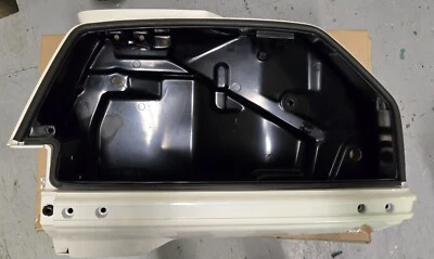 NOS OEM HONDA GL1500 GOLDWING SE SPECIAL EDITION RH SADDLEBAG 81210-MZ3-770ZA - Image 1 of 4