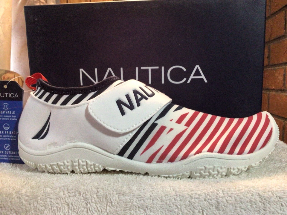 Nautica Women’s Slip on Water Shoe Sneaker White Red Navy Size 7