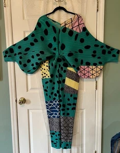 NWT Kelly Obi Women Geometric Pleated Polyester Kimono Sleeves Dress L New - Picture 1 of 7