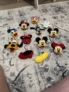 Disney Feltro Cucito Ornamenti Topolino Pippo Paperino Vintage - Foto 1 di 6