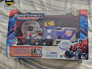 Hasbro Transformers Armada Optimus Prime w/ CD Rom *MISB* - Picture 1 of 4