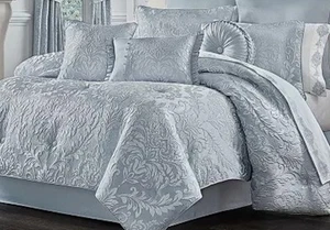 J. Queen Malita King Comforter Set 4pc New - Picture 1 of 7