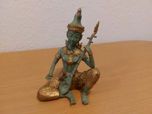 Thailändische vergoldete Vintage-Bronzestatue eines Musik spielenden Prinzen - Bild 1 von 4