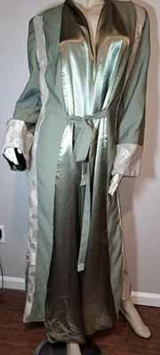 Elegante bata kimono grande larga boho hippie verde oliva con corbata delantera para fumar para damas Foto 1 de 4