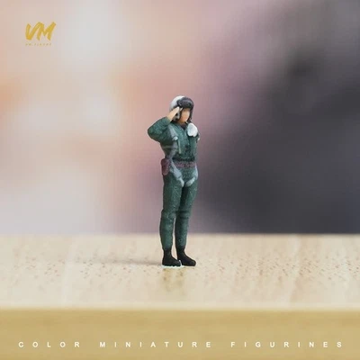 Resin 1/72 Air Force Salute Pose  Scene Props Doll Miniature Figure Model Toys - Image 1 of 4