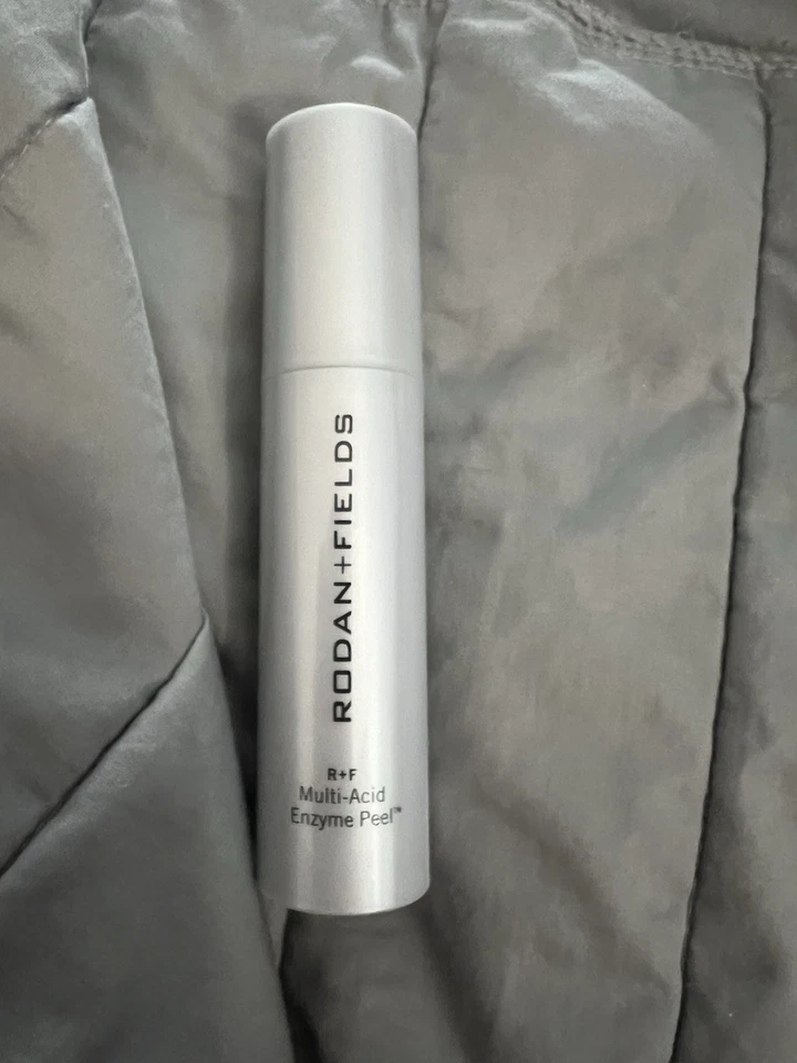 Peeling enzimático multiácido Rodan + Fields R+F 30 ml 1 fl. Oz Foto 1 de 1
