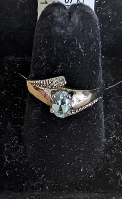 Sterling Silver Oval Sky Blue Topaz & 0.01 Diamond  Weight Birthston Ring Size 7 - Imagem 1 de 4