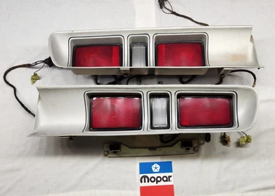 Dodge Charger 1971 techo rígido cupé SE Super Bee conjunto de luces traseras luces traseras Foto 1 de 4