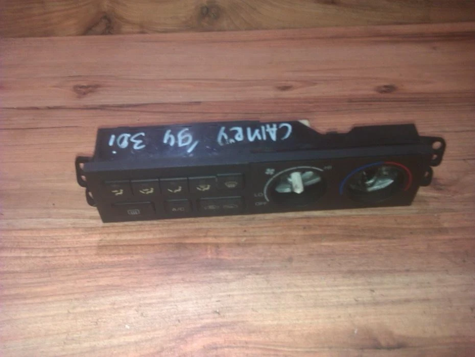  Mando calefacción aire acondicionado Toyota Camry DE68186-10 Foto 1 de 1