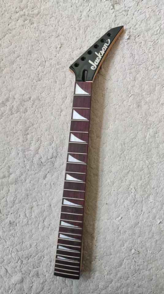 Jackson Maple Wood Guitar Neck, Rosewood Fingerboard Foto 1 de 4
