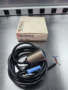 Keyence EV-30M Proximity Sensor Dia M30 Threaded Body 24-240VAC New - Picture 1 of 2