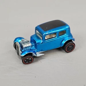 Hot Wheels Redline 1968 Classic 32 Ford Vicky US Blue / White Interior - Picture 1 of 9